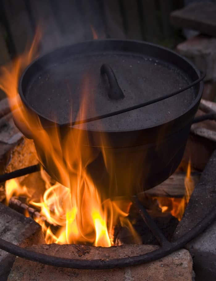 Cast Iron Dutch Oven