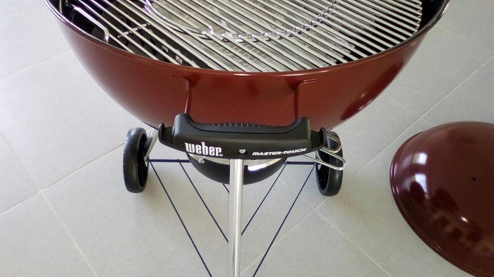 Weber Master Touch Review And Grill Accessories