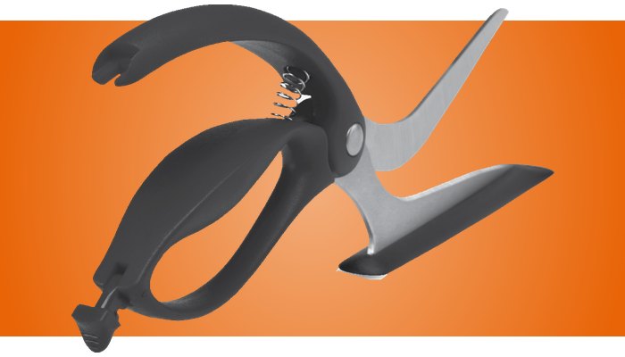 Dreamfarm Scizza pizza scissors in black with a flat nylon shoe on the lower blade